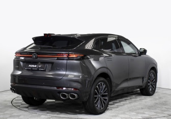 Подержанный автомобиль Changan UNI-K 2023 года (5 фото)