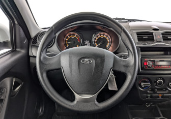 Подержанный автомобиль LADA (ВАЗ) Granta Sedan 2023 года (22 фото)