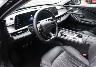 Подержанный автомобиль Chery Arrizo 8 2023 года (7 фото)