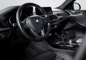 Подержанный автомобиль BMW X4 2019 года (13 фото)
