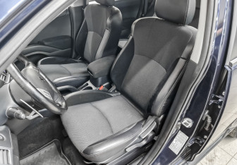 Подержанный автомобиль Peugeot 4007 2011 года (20 фото)