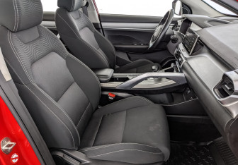 Подержанный автомобиль Geely Coolray 2023 года (24 фото)