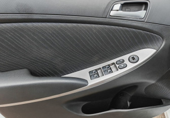 Подержанный автомобиль Hyundai Solaris Sedan 2016 года (14 фото)