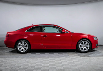 Подержанный автомобиль Audi A5 Coupe 2009 года (4 фото)