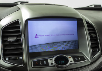 Подержанный автомобиль Chevrolet Captiva 2012 года (14 фото)