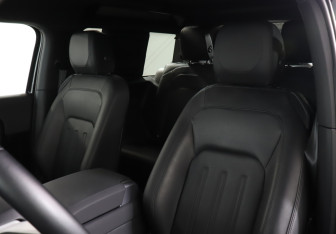Подержанный автомобиль Land Rover Defender Suv 2021 года (17 фото)