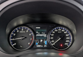 Подержанный автомобиль Mitsubishi Outlander 2020 года (16 фото)