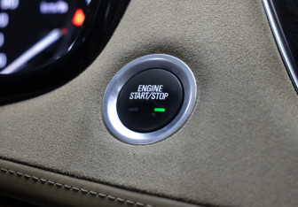 Подержанный автомобиль Cadillac XT5 2016 года (20 фото)