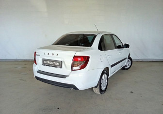 Подержанный автомобиль LADA (ВАЗ) Granta Sedan 2023 года (4 фото)