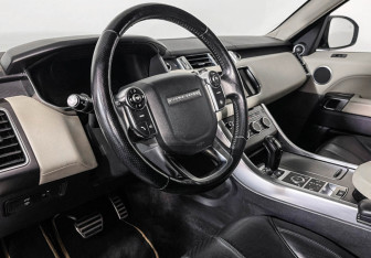 Подержанный автомобиль Land Rover Range Rover Sport 2013 года (13 фото)