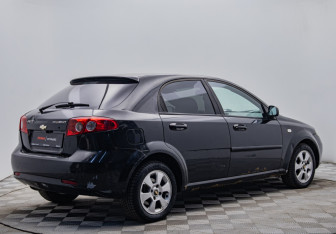 Подержанный автомобиль Chevrolet Lacetti Hatchback 2008 года (5 фото)
