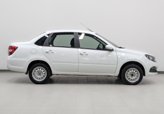 Подержанный автомобиль LADA (ВАЗ) Granta Sedan 2024 года (4 фото)
