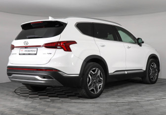 Подержанный автомобиль Hyundai Santa Fe 2021 года (5 фото)