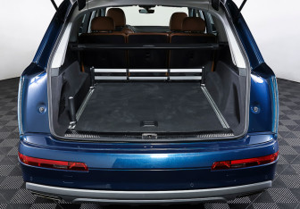 Подержанный автомобиль Audi Q7 2018 года (9 фото)