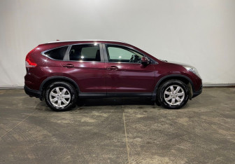 Подержанный автомобиль Honda CR-V 2014 года (8 фото)