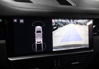 Подержанный автомобиль Porsche Cayenne 2021 года (22 фото)