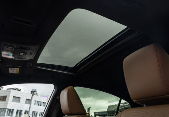 Подержанный автомобиль Lexus ES 2021 года (24 фото)