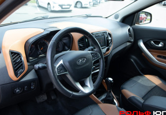 Подержанный автомобиль LADA (ВАЗ) XRAY 2019 года (10 фото)