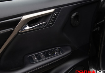 Подержанный автомобиль Omoda C5 2024 года (21 фото)