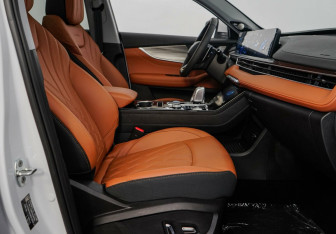 Подержанный автомобиль Chery Tiggo 8 Pro Max 2023 года (7 фото)