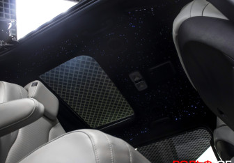 Подержанный автомобиль Kia Carnival 2020 года (20 фото)