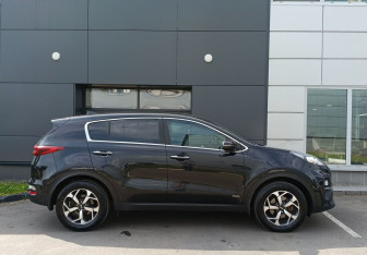 Подержанный автомобиль Kia Sportage 2021 года (4 фото)