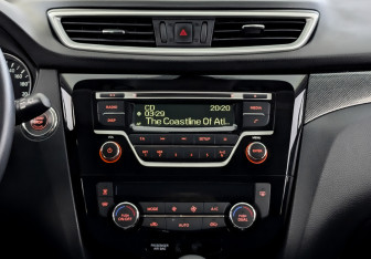 Подержанный автомобиль Nissan X-Trail 2016 года (15 фото)