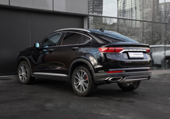 Подержанный автомобиль Geely Tugella 2021 года (7 фото)