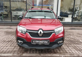 Подержанный автомобиль Renault Sandero 2018 года (2 фото)