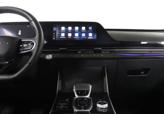 Подержанный автомобиль Omoda C5 2023 года (14 фото)