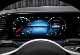 Подержанный автомобиль Mercedes-Benz GLE 2020 года (13 фото)