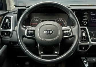 Подержанный автомобиль Kia Sorento 2020 года (13 фото)