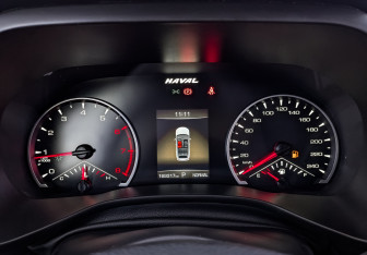 Подержанный автомобиль Haval Jolion 2023 года (13 фото)