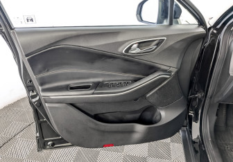 Подержанный автомобиль Москвич 3 2023 года (19 фото)