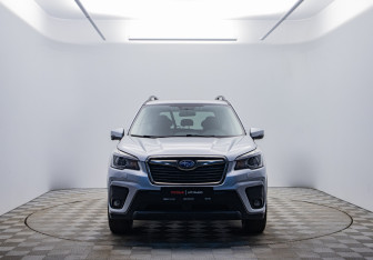 Подержанный автомобиль Subaru Forester Suv 2019 года (2 фото)