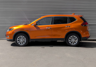 Подержанный автомобиль Nissan X-Trail 2021 года (8 фото)