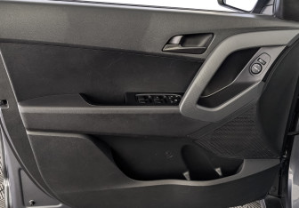 Подержанный автомобиль Hyundai Creta 2019 года (19 фото)