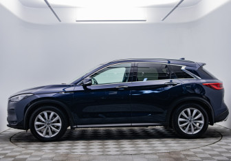 Подержанный автомобиль Infiniti QX50 2018 года (8 фото)