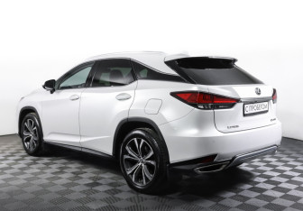 Подержанный автомобиль Lexus RX 2019 года (7 фото)