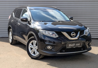 Подержанный автомобиль Nissan X-Trail 2017 года (3 фото)