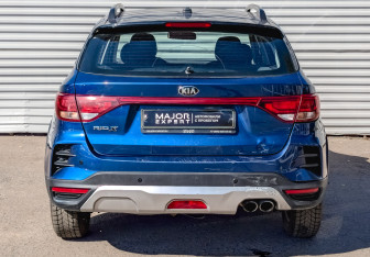 Подержанный автомобиль Kia Rio Hatchback 2021 года (6 фото)