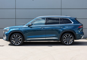 Подержанный автомобиль Geely Monjaro 2024 года (8 фото)