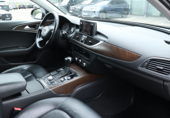 Подержанный автомобиль Audi A6 Sedan 2014 года (9 фото)