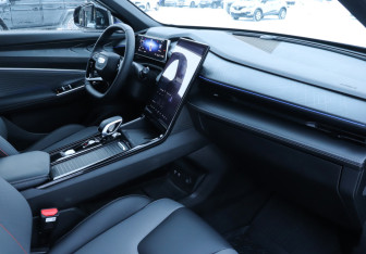 Подержанный автомобиль Geely Cityray 2024 года (9 фото)