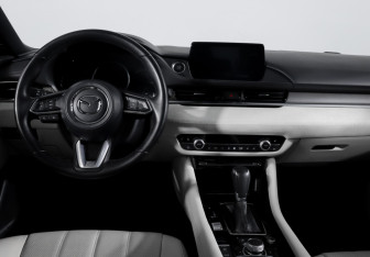 Подержанный автомобиль Mazda 6 Sedan 2020 года (12 фото)