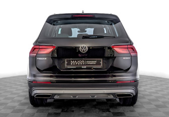 Подержанный автомобиль Volkswagen Tiguan 2019 года (6 фото)