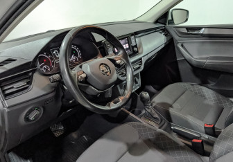 Подержанный автомобиль Skoda Rapid Liftback 2021 года (15 фото)