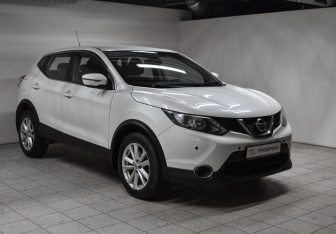 Подержанный автомобиль Nissan Qashqai 2016 года (3 фото)