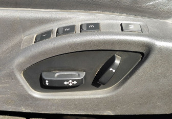 Подержанный автомобиль Volvo S80 2011 года (14 фото)
