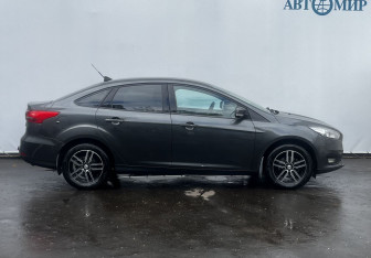 Подержанный автомобиль Ford Focus Sedan 2019 года (4 фото)